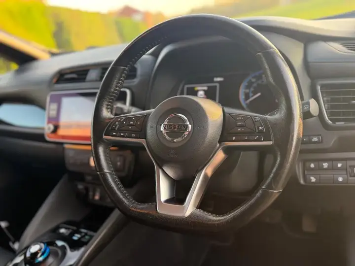 Nissan Leaf 2021 photo 5