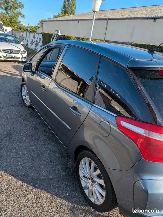Citroen C4 Picasso 2008 photo 3