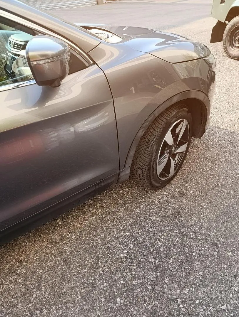 Nissan Qashqai 2015 photo 3