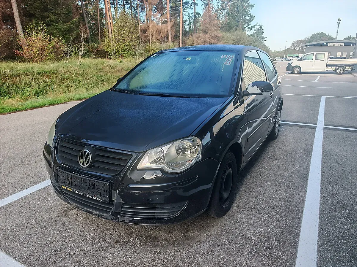 Volkswagen Polo 2006 photo 2