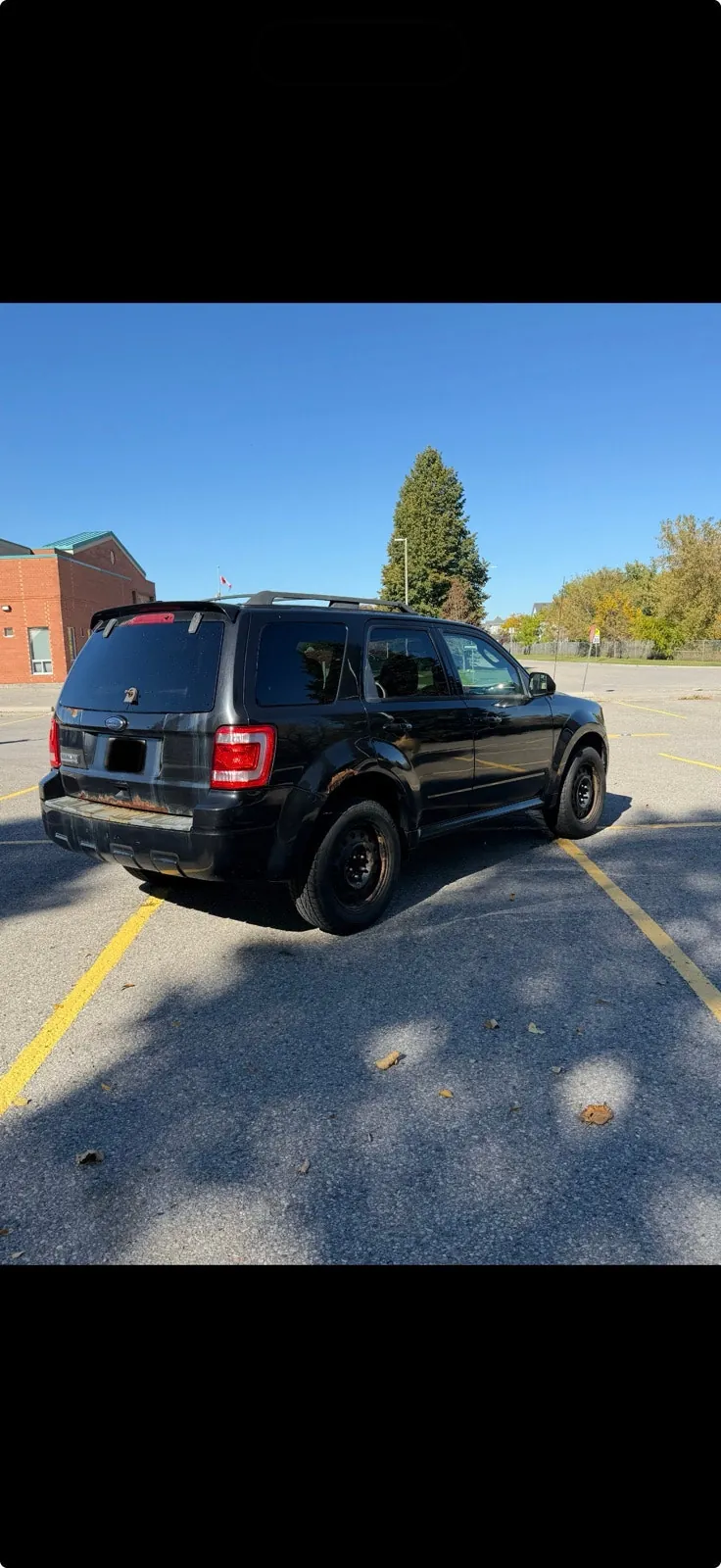 Ford Escape 2011 photo 3