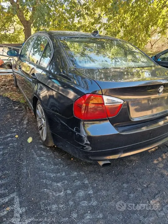 BMW 320 2006 photo 2