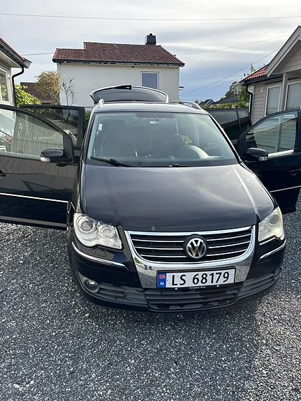Volkswagen Touran 2008 photo 3