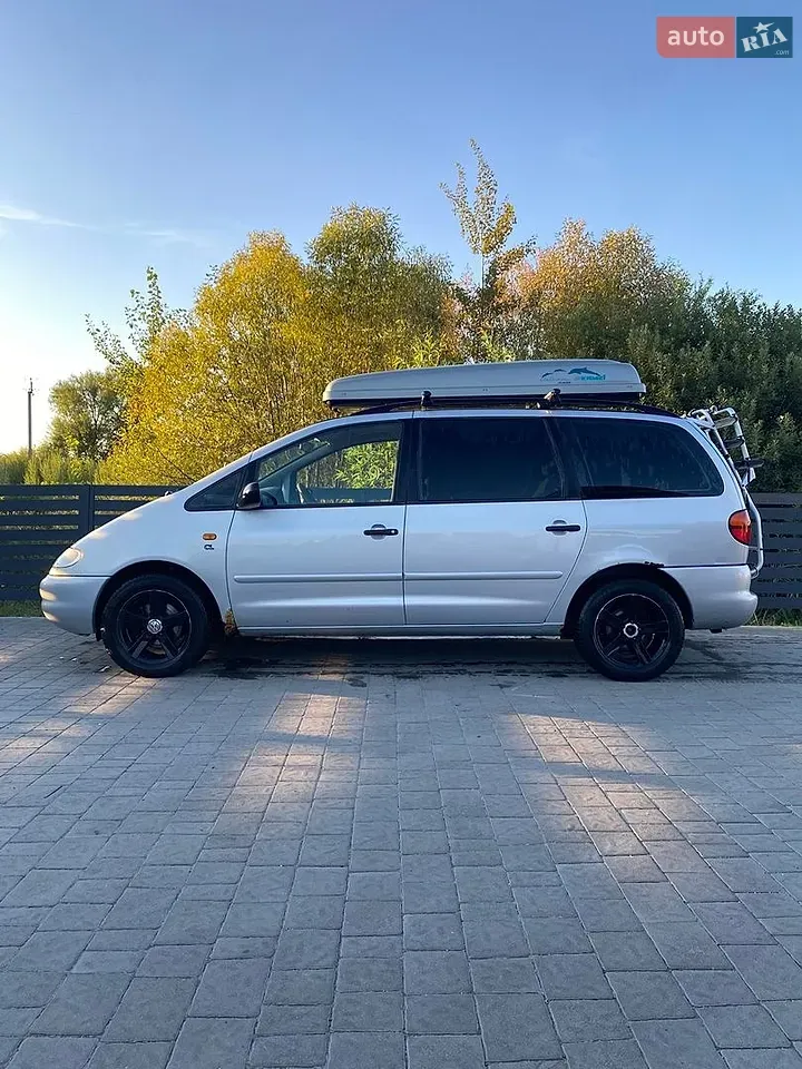 Volkswagen Sharan 1997 photo 3