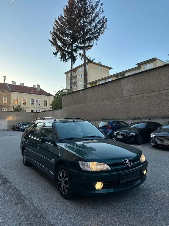 Peugeot 306