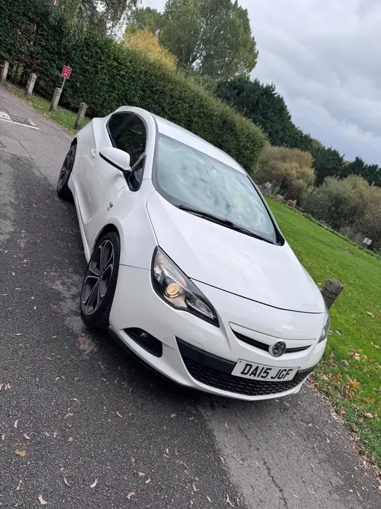 Vauxhall Astra Gtc 2015 photo 5