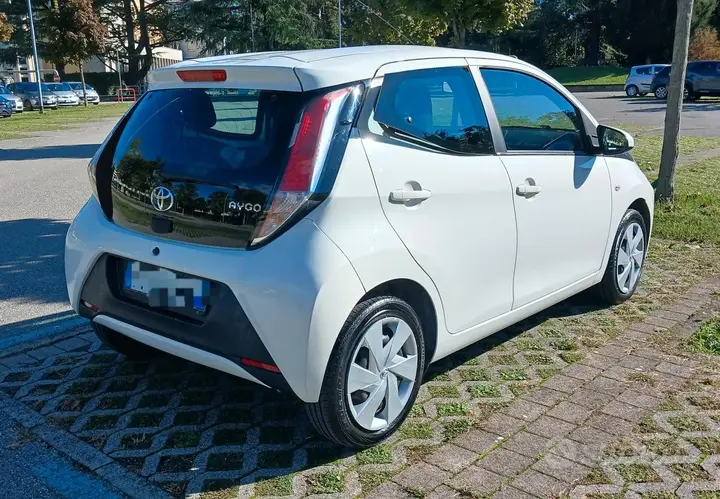 Toyota Aygo 2016 photo 2