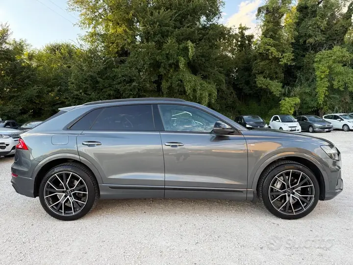 Audi Q8 2019 photo 5