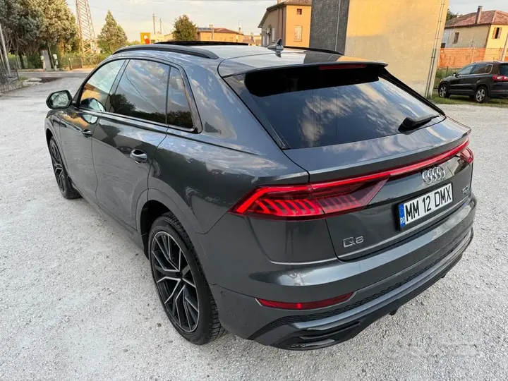Audi Q8 2019 photo 2