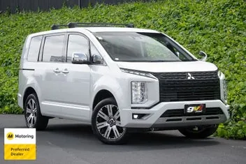 Mitsubishi Delica 2019 photo 2