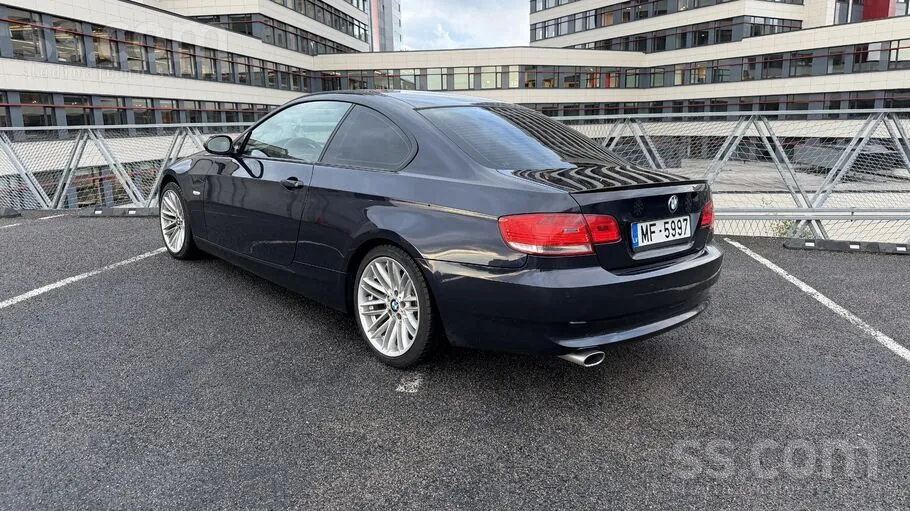 BMW 320 2007 photo 3