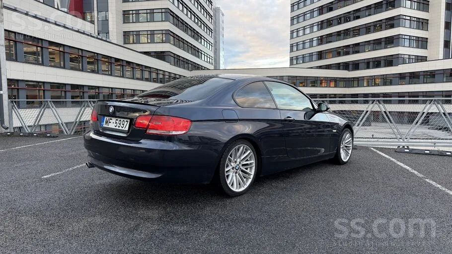 BMW 320 2007 photo 4