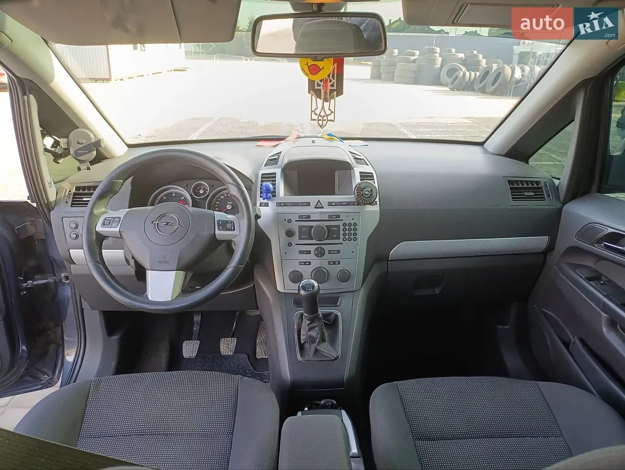 Opel Zafira 2010 photo 3