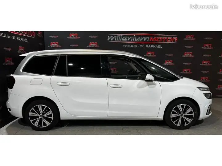 Citroen Spacetourer 2019 photo 2