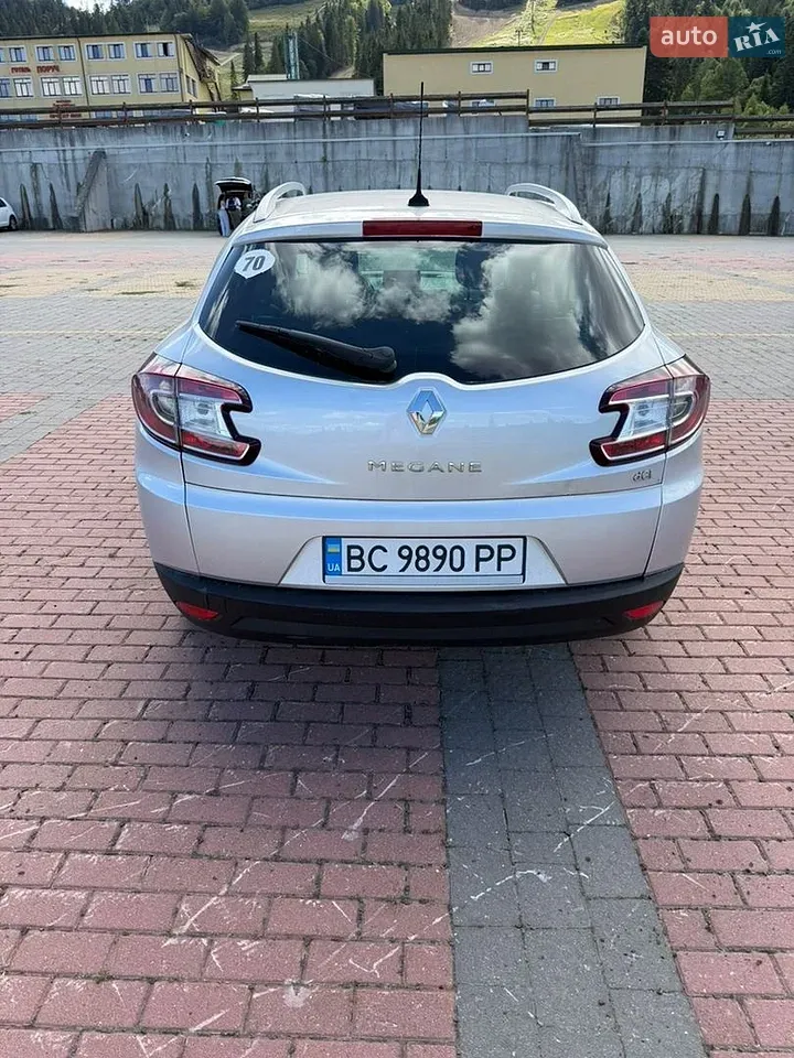 Renault Megane 2011 photo 4