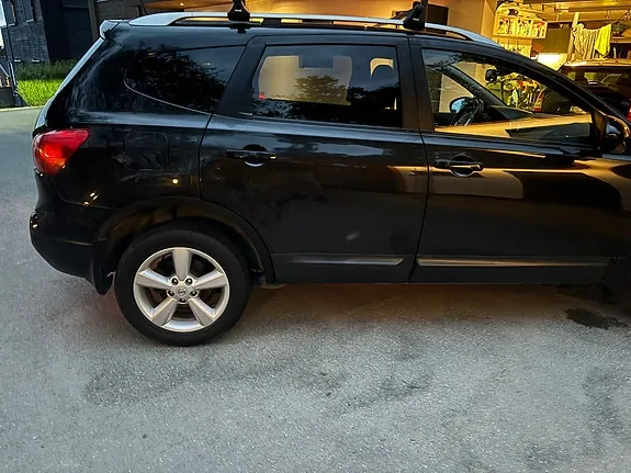 Nissan Qashqai+2 2009 photo 4