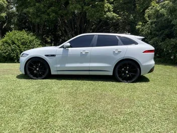 Jaguar F-Pace 2017 photo 4