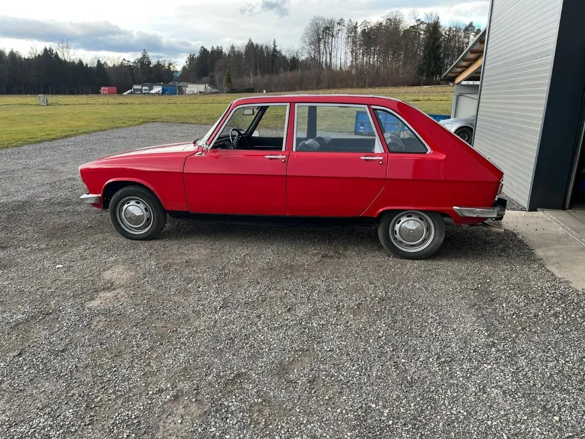 Renault Sonstige 1977 photo 2