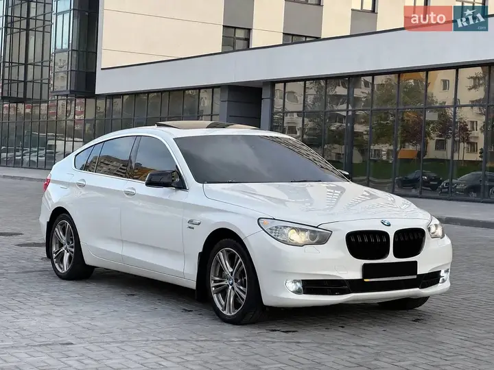 BMW 5 Series 2011 photo 3