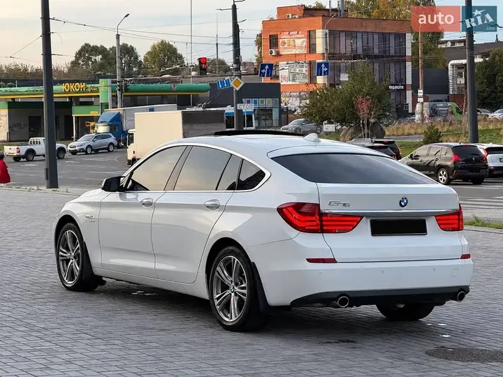 BMW 5 Series 2011 photo 4