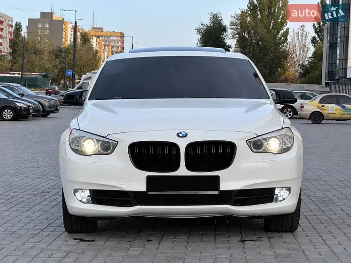 BMW 5 Series 2011 photo 5