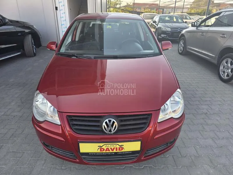 Volkswagen Polo 2005 photo 2