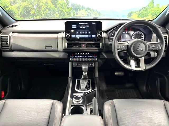 Mitsubishi Triton 2024 photo 2