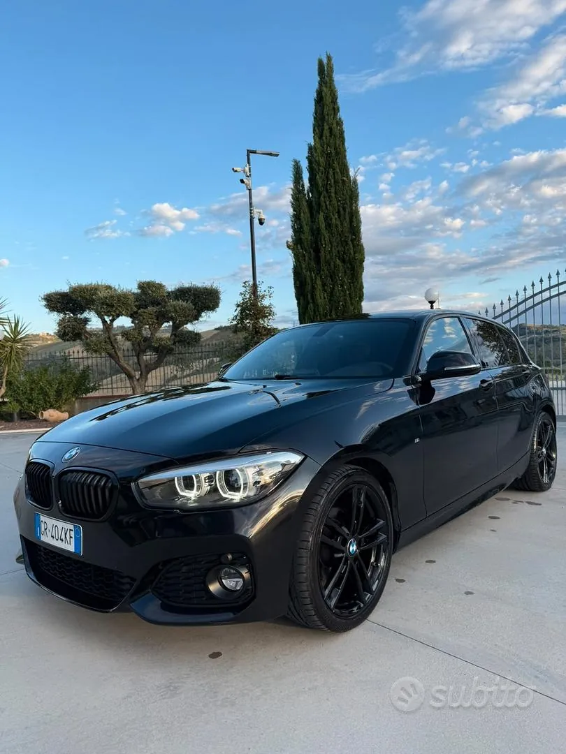 BMW 1 Series 2023 photo 2