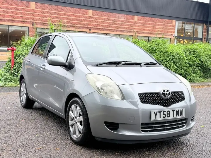 Toyota Yaris 2008 photo 2
