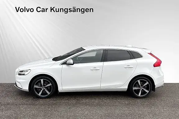 Volvo V40 2019 photo 3