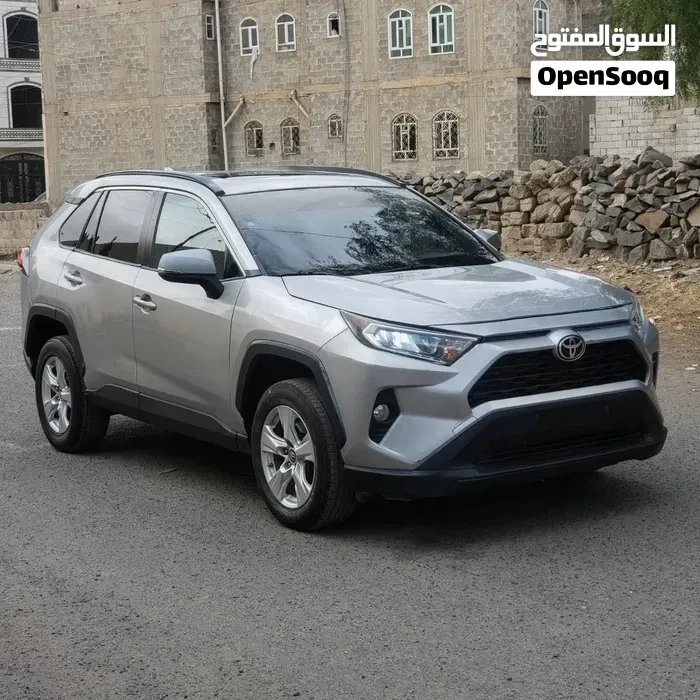 Toyota Rav 4 2019 photo 2