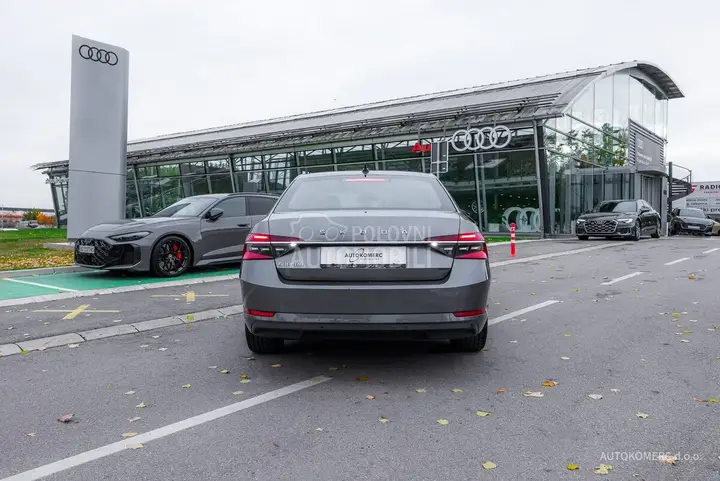 Skoda Superb 2022 photo 5