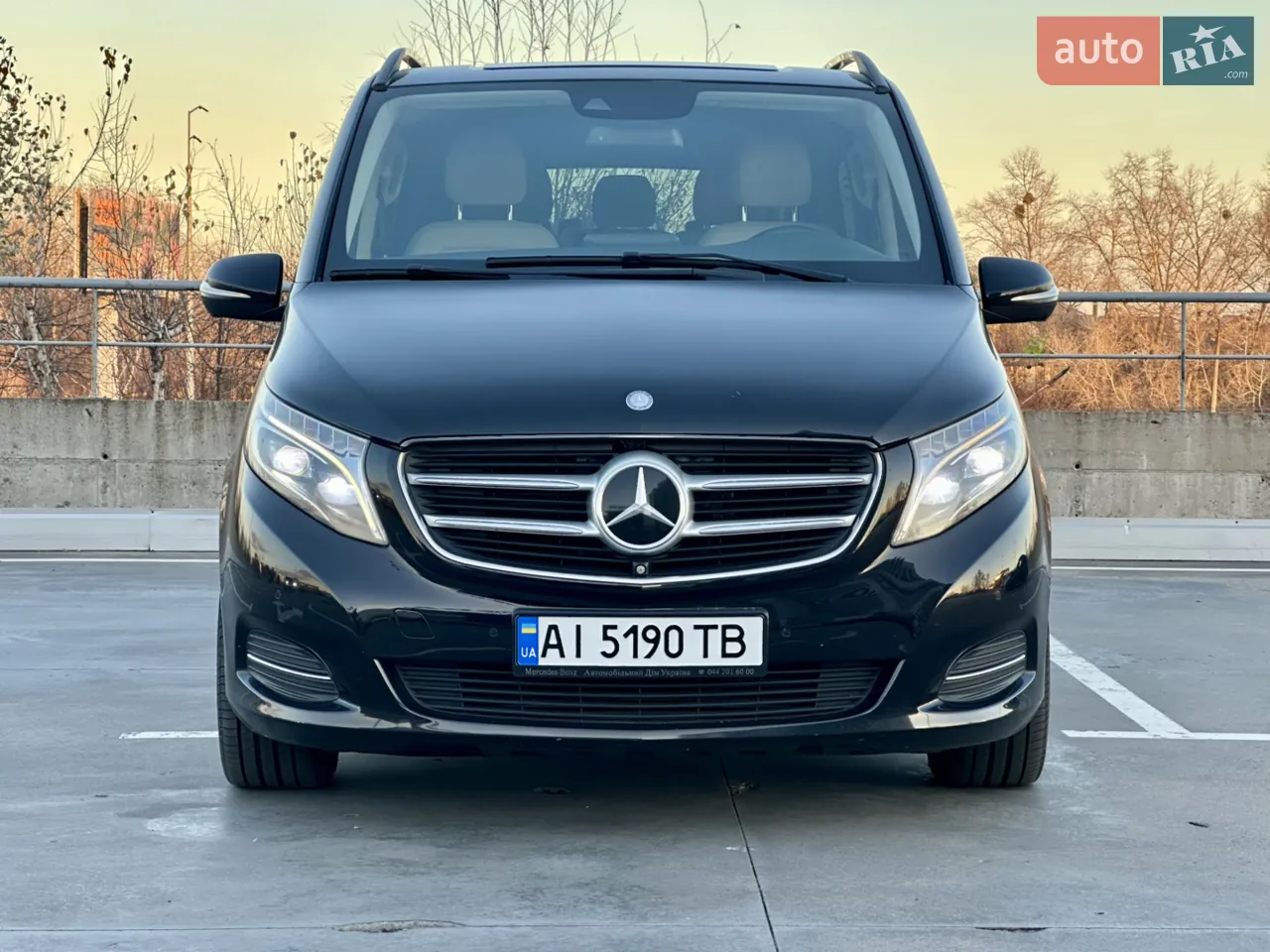 Mercedes-Benz V-Class 2015 photo 3