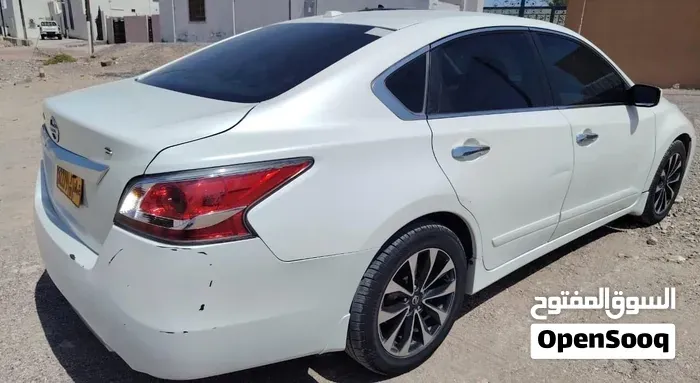 Nissan Altima 2015 photo 4