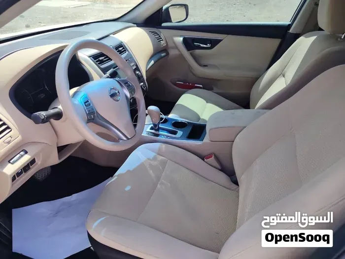Nissan Altima 2015 photo 2