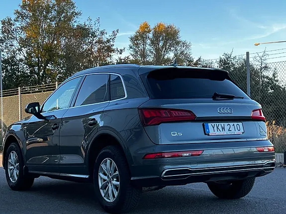 Audi Q5 2017 photo 3