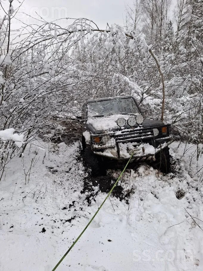 Toyota Land Cruiser 1989 photo 2
