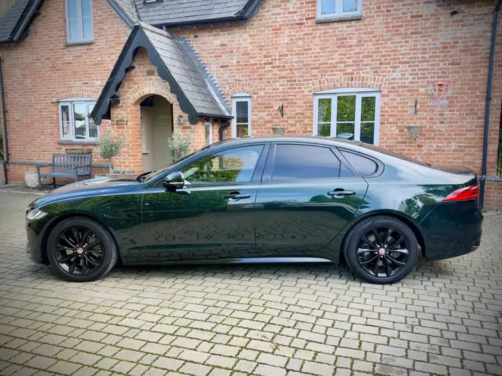 Jaguar Xf 2020 photo 3