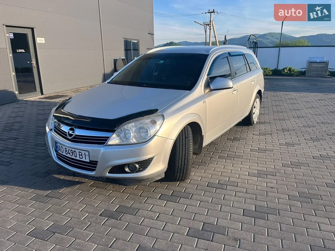 Opel Astra 2009 photo 3