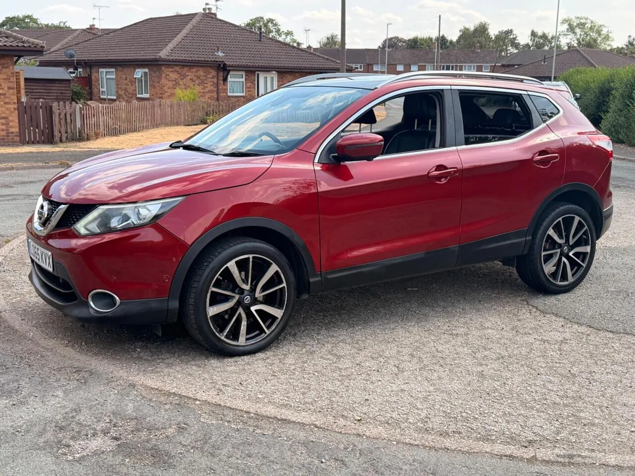 Nissan Qashqai 2015 photo 2