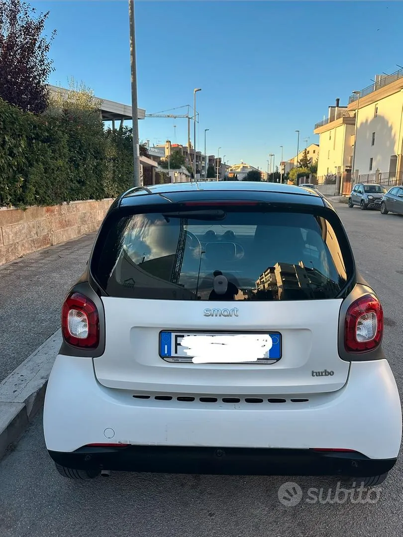Smart Fortwo 2019 photo 4