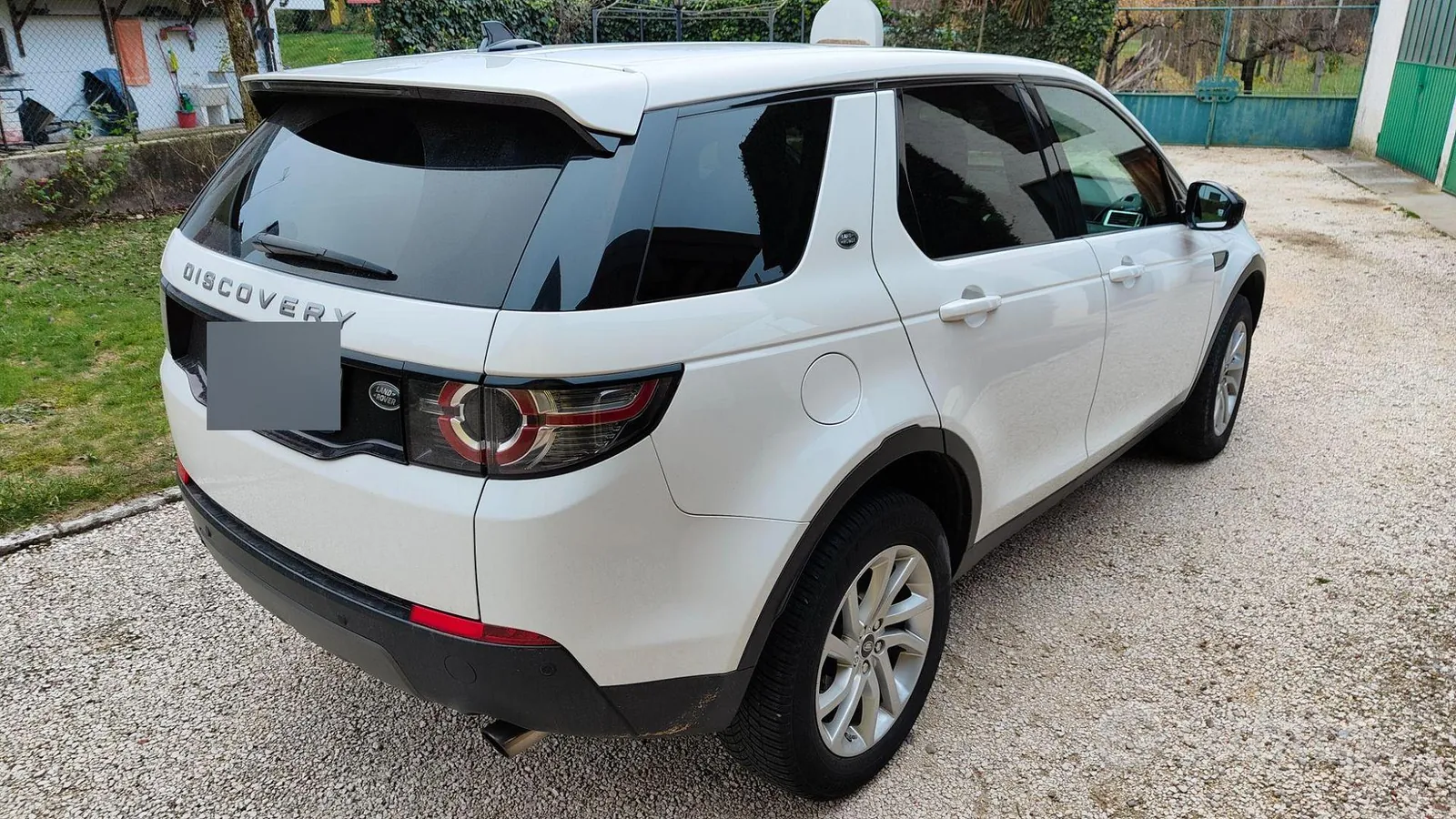 Land Rover Discovery Sport 2016 photo 4