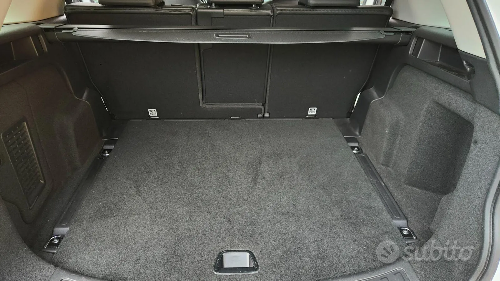 Land Rover Discovery Sport 2016 photo 5