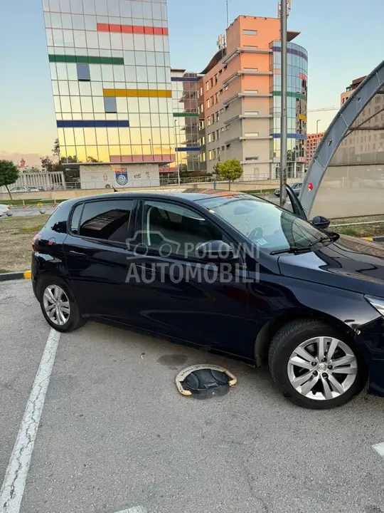 Peugeot 308 2015 photo 3