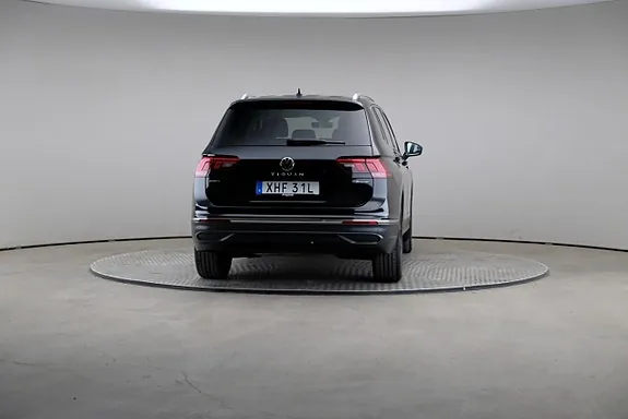 Volkswagen Tiguan Allspace 2023 photo 2
