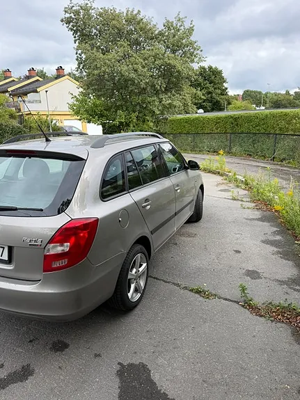 Skoda Fabia 2010 photo 4