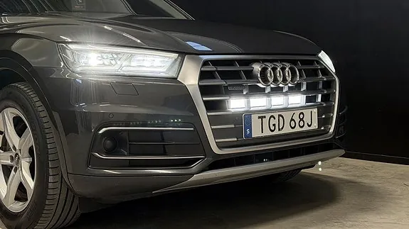Audi Q5 2019 photo 2