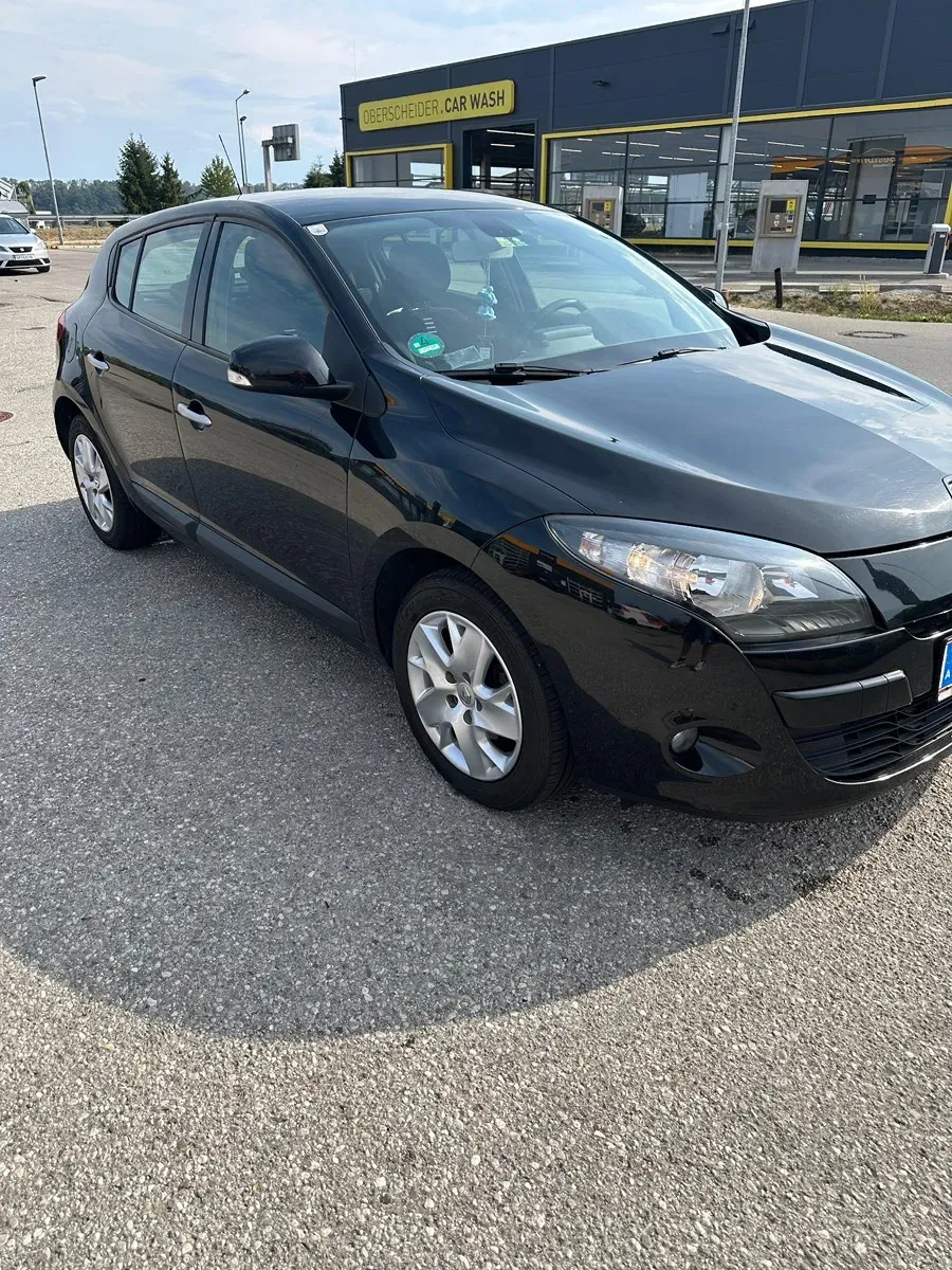 Renault Megane 2011 photo 3