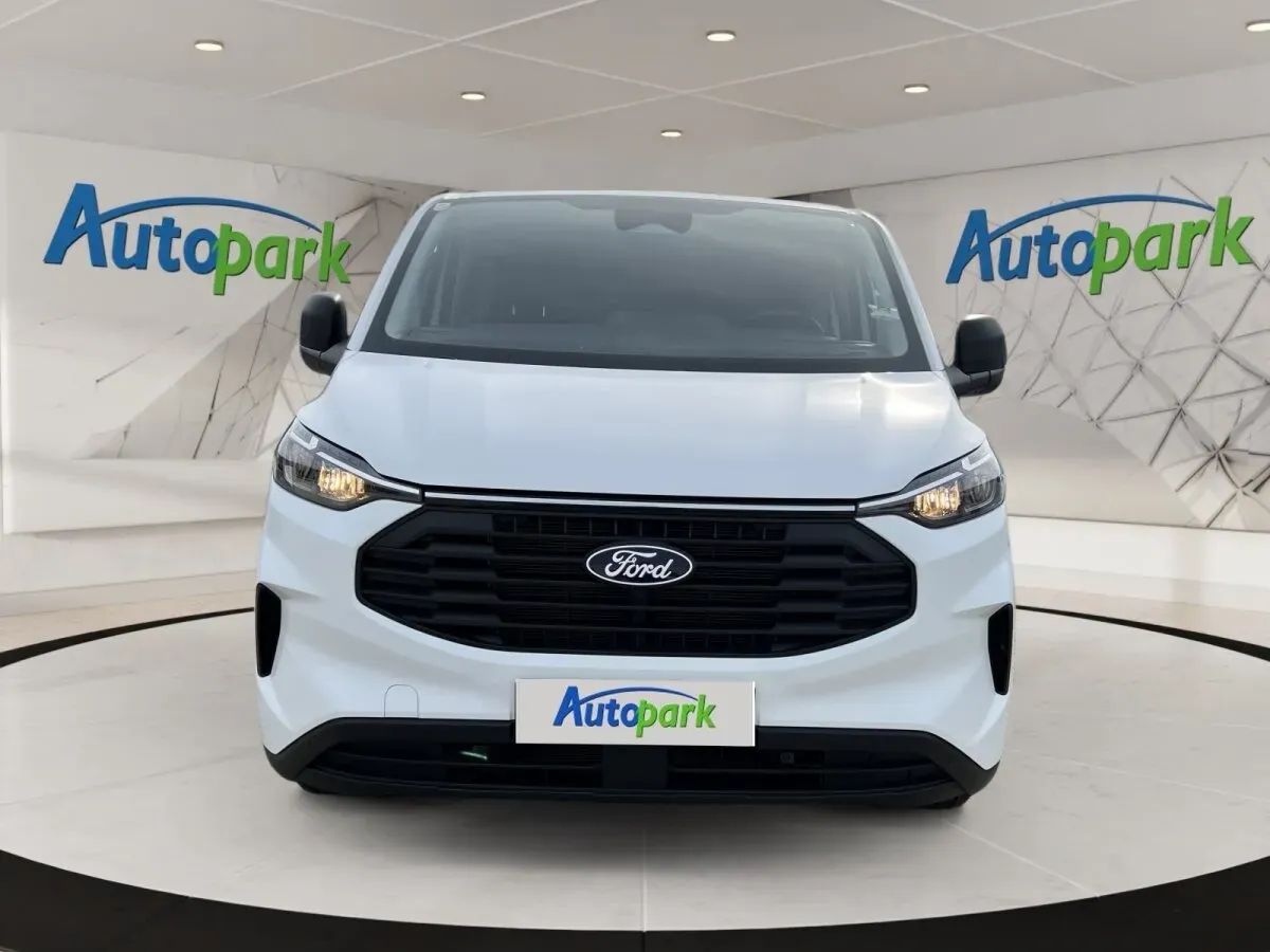 Ford Transit Custom 2025 photo 2