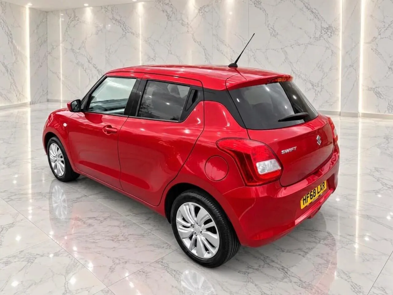 Suzuki Swift 2018 photo 4